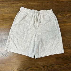 NWT-Men's Grey Casual Shorts Size-Small